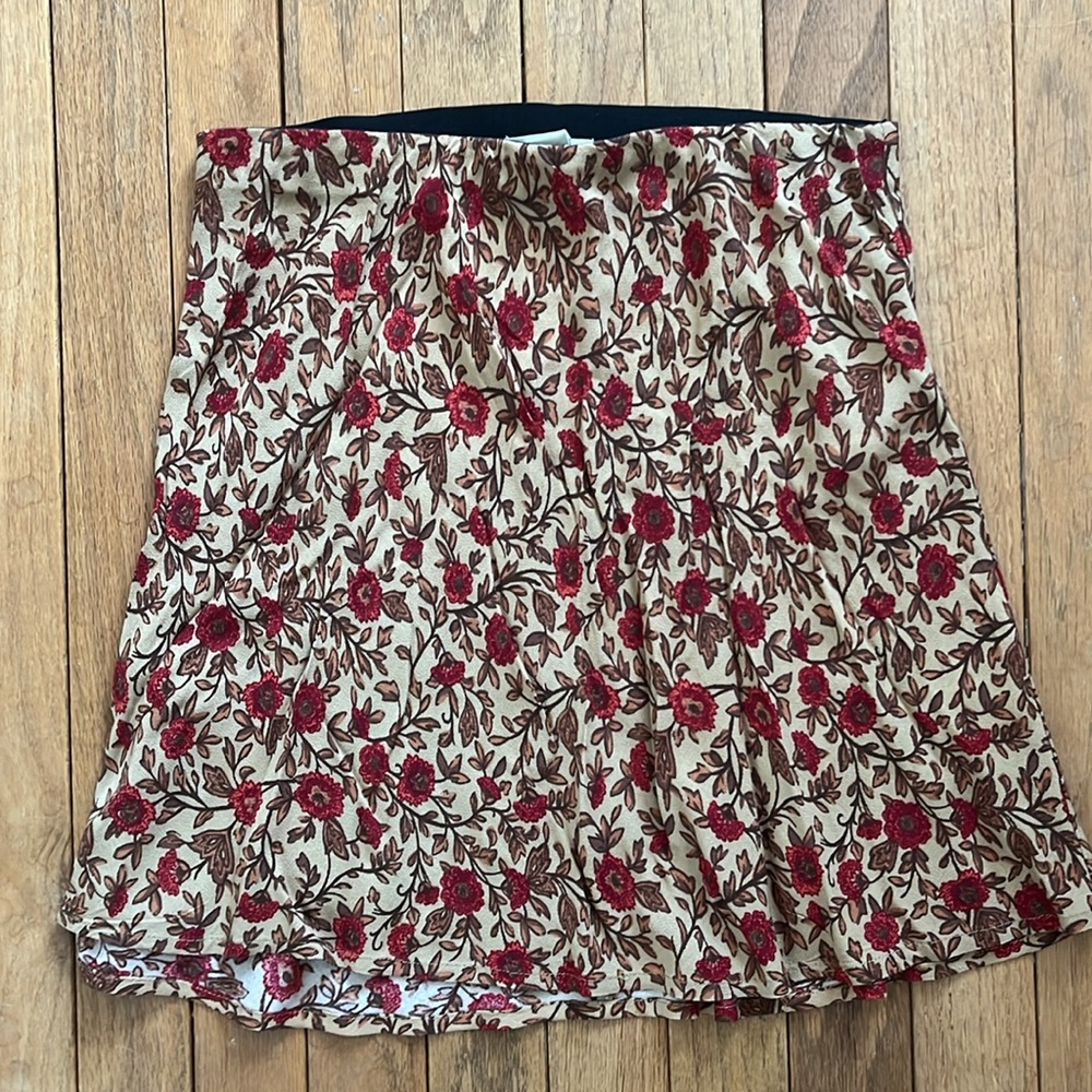 Aeropostale floral skirt
